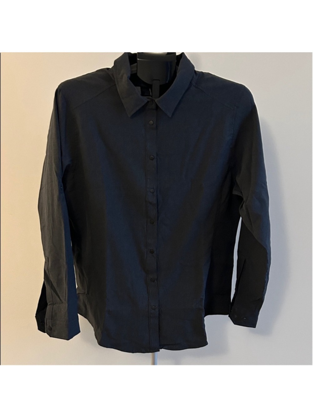 Women’s Classic Grey Button-Down Shirt